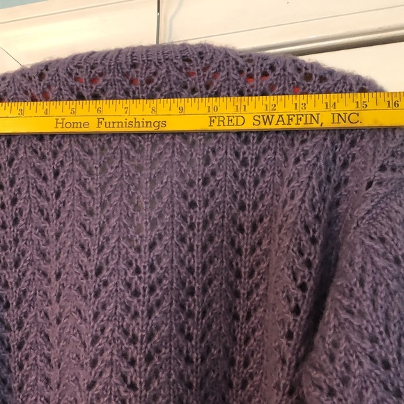Lavender V-neck Sweater, No Label/brand, May be Handmade, S/M - Picture 9 of 12